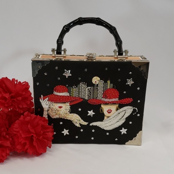 Handbags - 💕SALE!!💕Cigar Box Purse